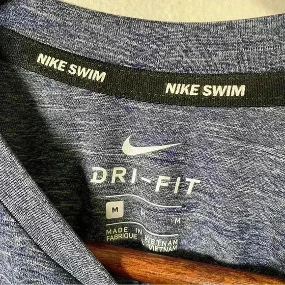 Men’s Nike Dri Fit Short Sleeve Tee Shirt - Picture 3 of 4